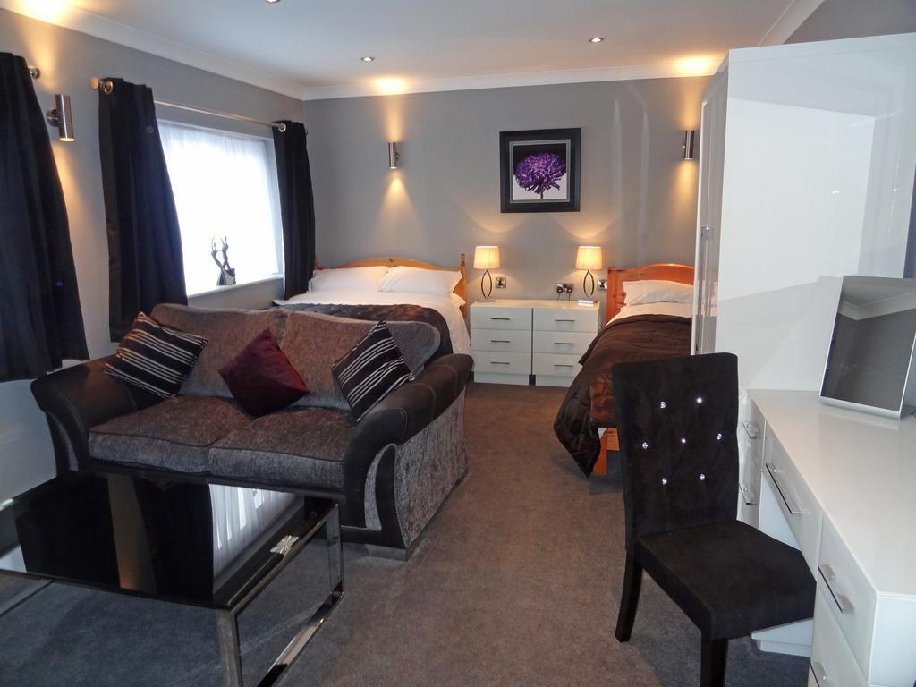 Verdon Guest House Stoke-on-Trent Exterior photo